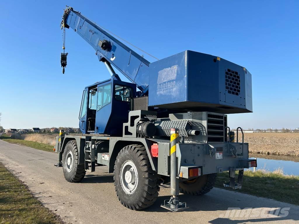 Grove RT 540 E Neapdoroto reljefo kranai