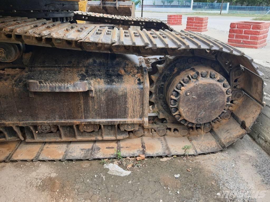 CAT 330 L Vikšriniai ekskavatoriai
