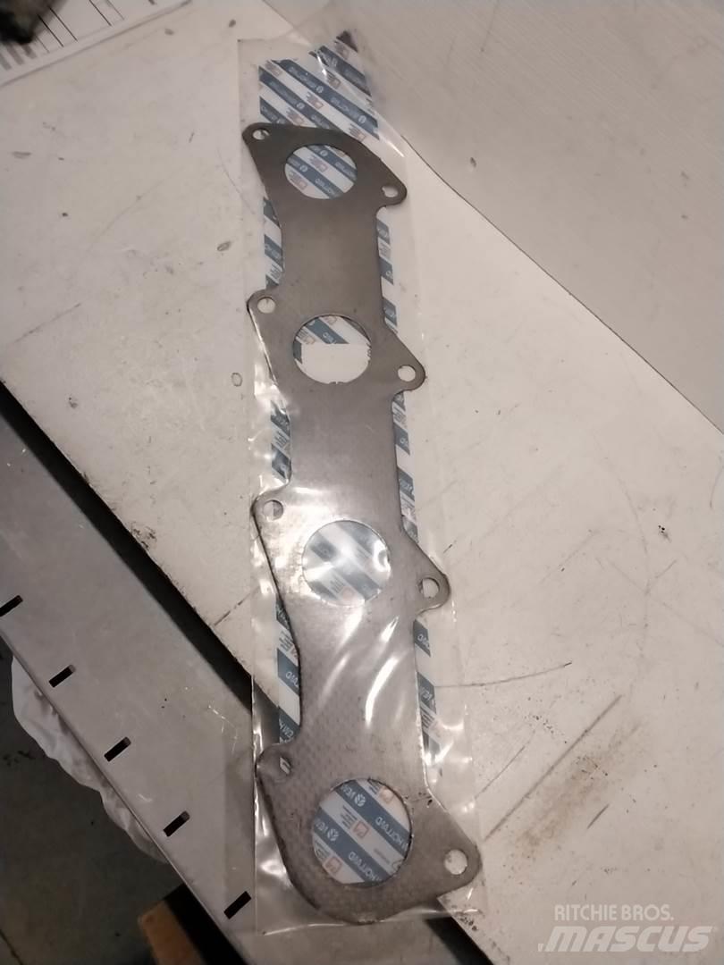Ford 83999221 NH Varikliai