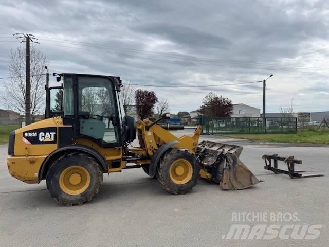 CAT 908 M Naudoti ratiniai krautuvai