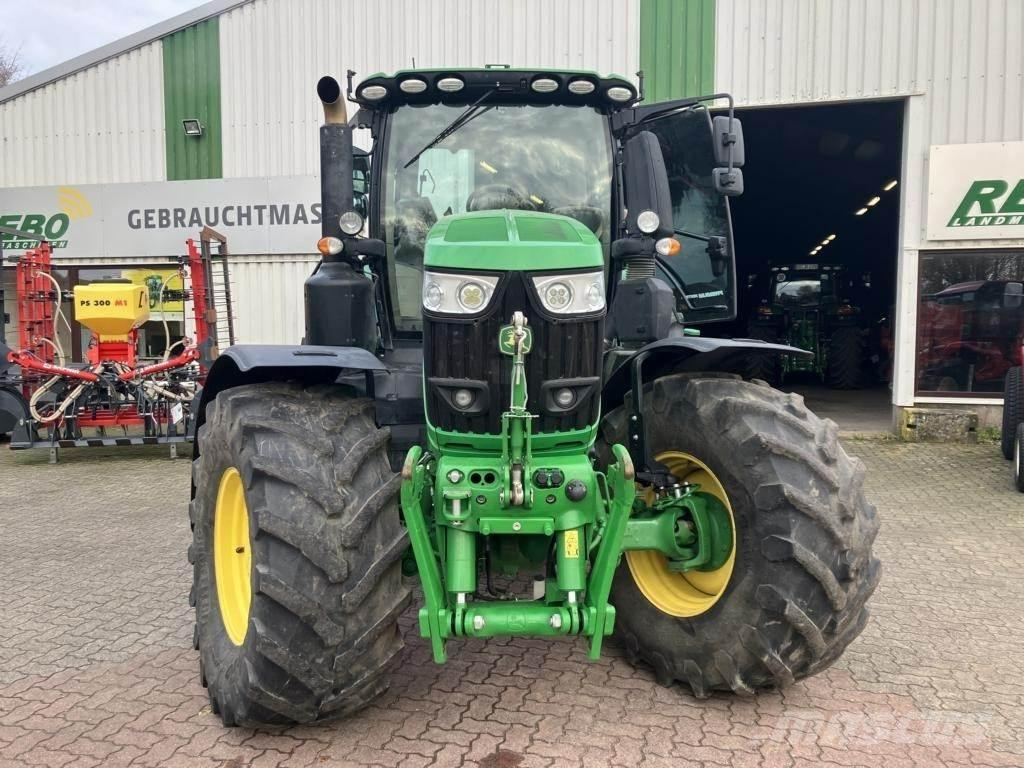 John Deere 6250R Traktoriai