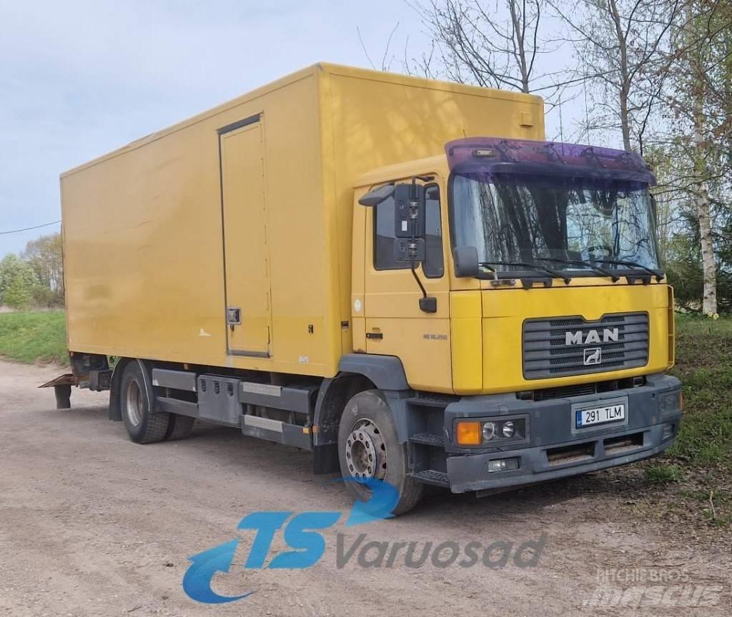 MAN ME 18.250 4x2 BL Sunkvežimiai su dengtu kėbulu