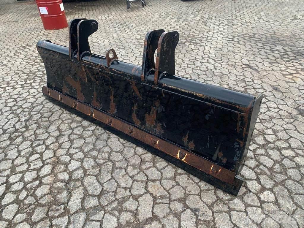 Terex  Peiliai