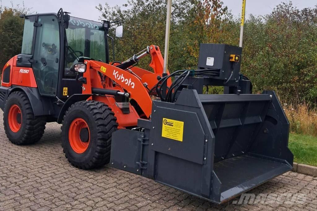 Kubota R 090 Naudoti ratiniai krautuvai