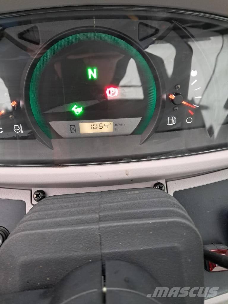 Kubota R 090 Naudoti ratiniai krautuvai