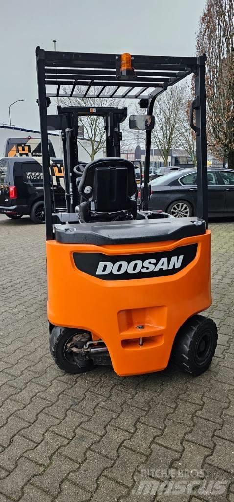 Doosan B 25 X-7 Elektriniai šakiniai krautuvai