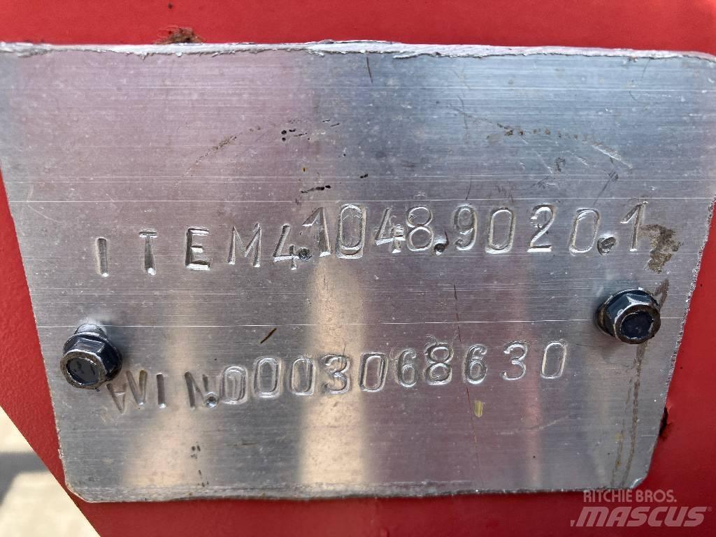 Lely lotus 900 Šieno grėbliai ir vartytuvai