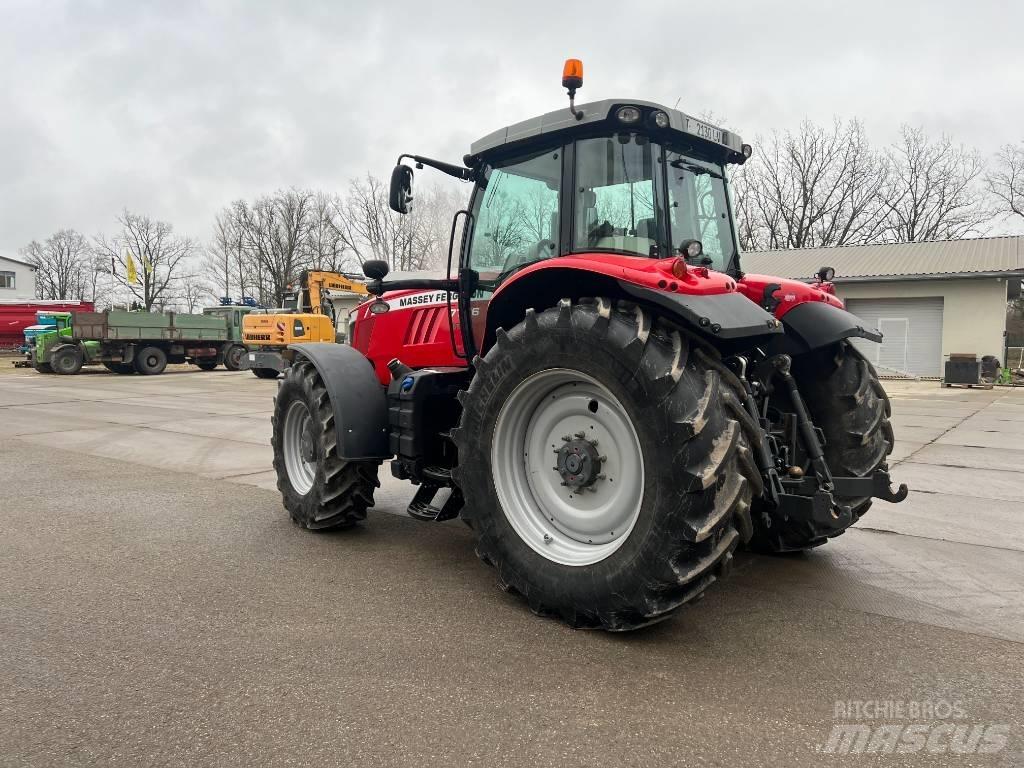 Massey Ferguson 7726 Traktoriai