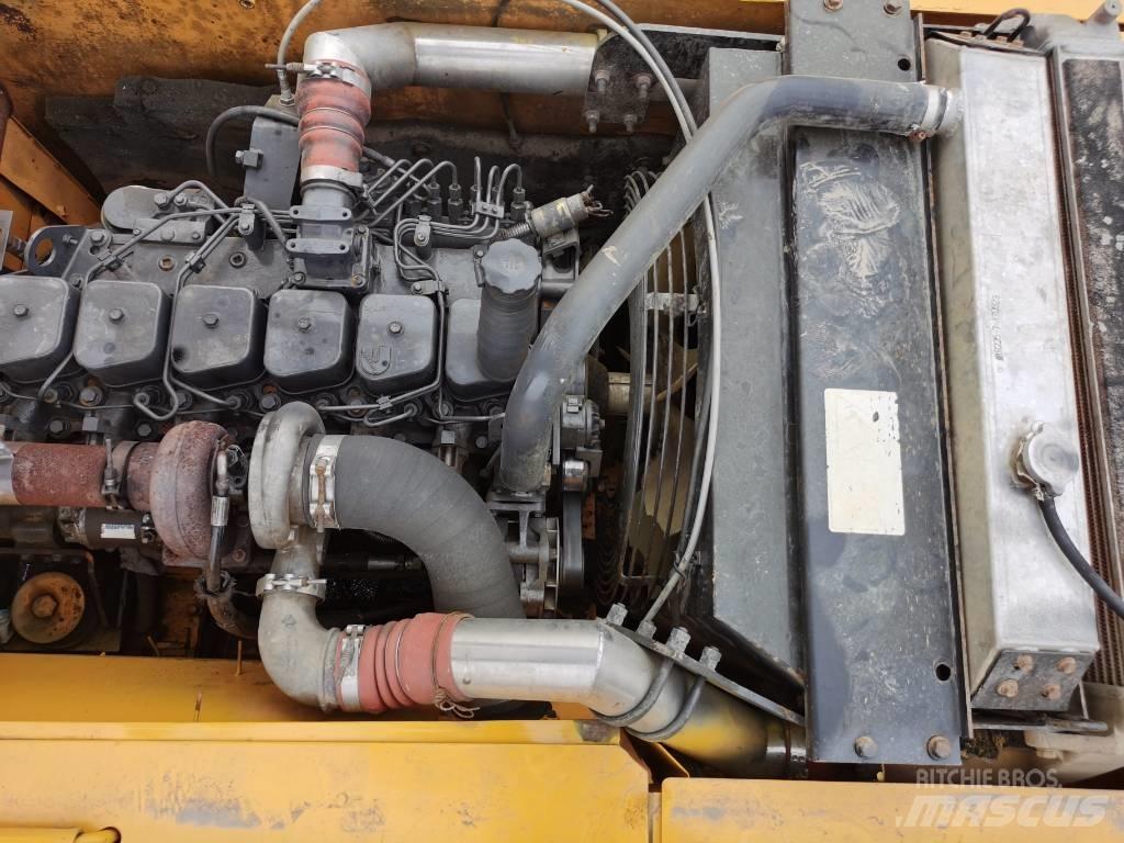 Hyundai R225LC-7 Vikšriniai ekskavatoriai