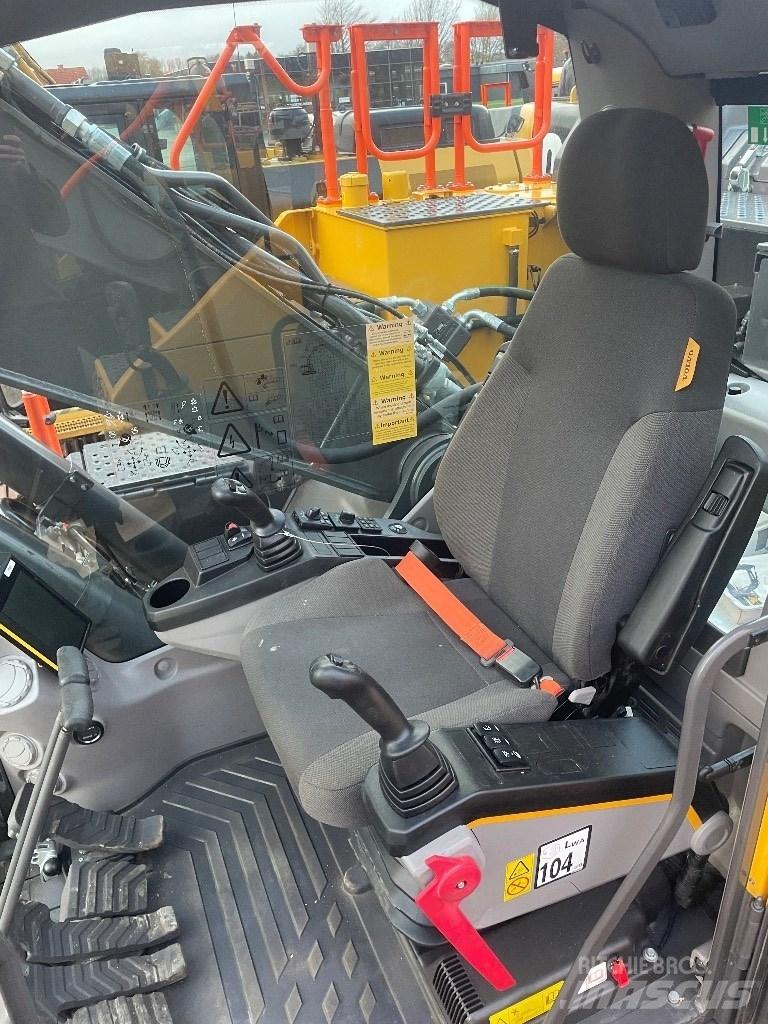 Volvo EC250EL Vikšriniai ekskavatoriai