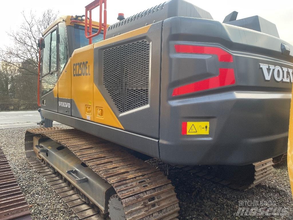 Volvo EC250EL Vikšriniai ekskavatoriai
