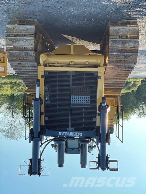CAT D 10 T Vikšriniai buldozeriai
