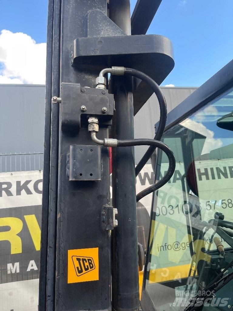 JCB 930 Visureigiai krautuvai
