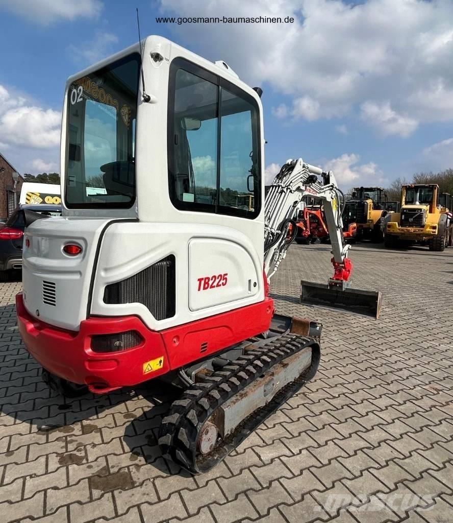 Takeuchi TB 225 Mini ekskavatoriai < 7 t