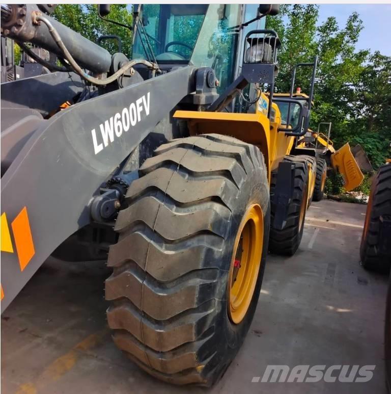 XCMG LW 600 FV Naudoti ratiniai krautuvai
