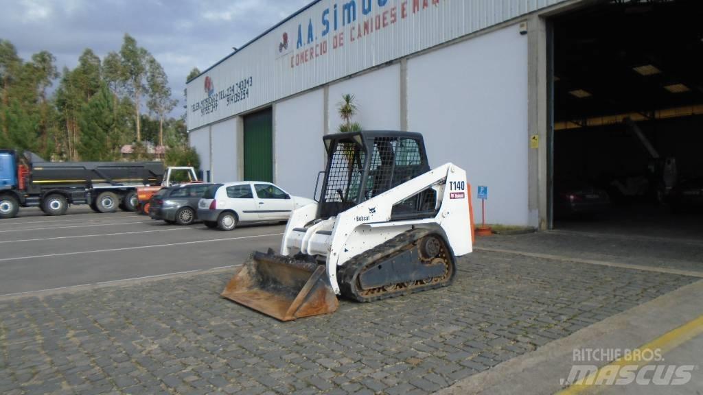 Bobcat T 140 Krautuvai su šoniniu pasukimu