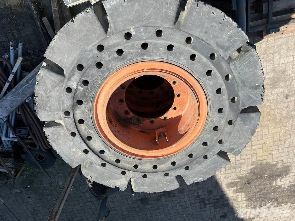 Doosan dl250 Naudoti ratiniai krautuvai