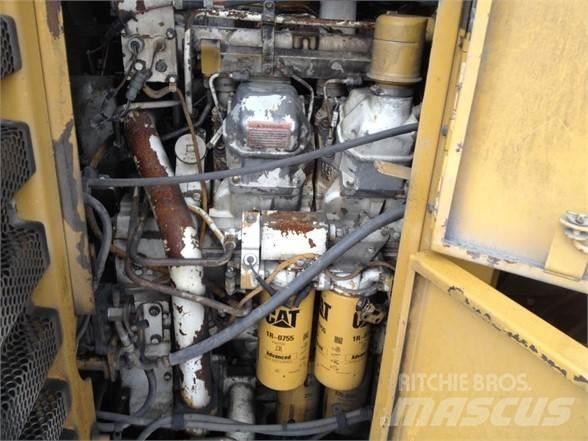 CAT 994 Naudoti ratiniai krautuvai