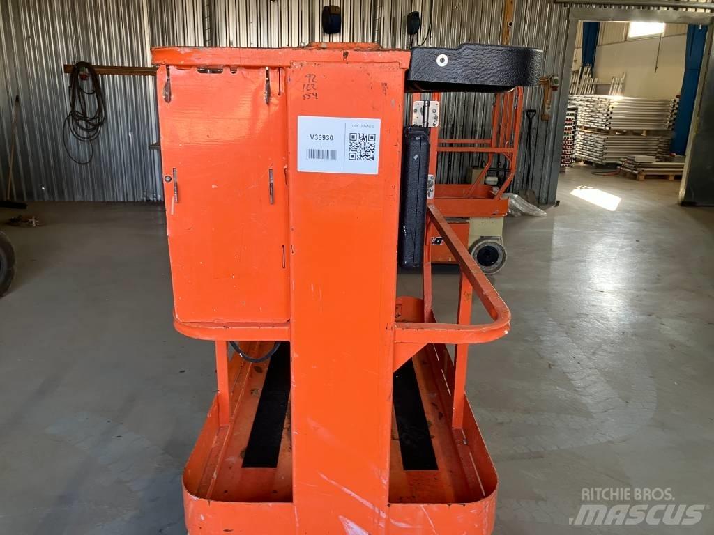 JLG 1230 ES Vertikalūs stiebiniai keltuvai