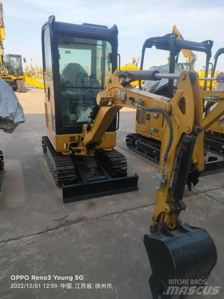 CAT 302 CR Ratiniai ekskavatoriai