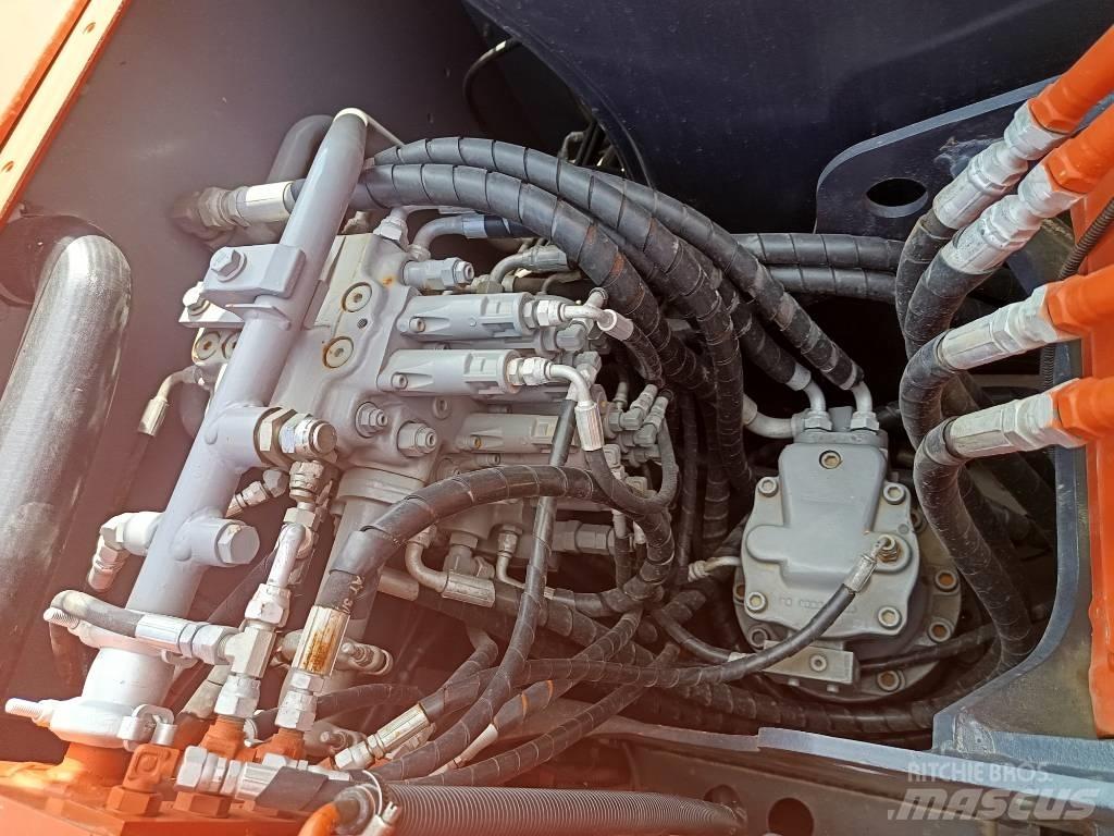 Hitachi ZX 70 Vikšriniai ekskavatoriai