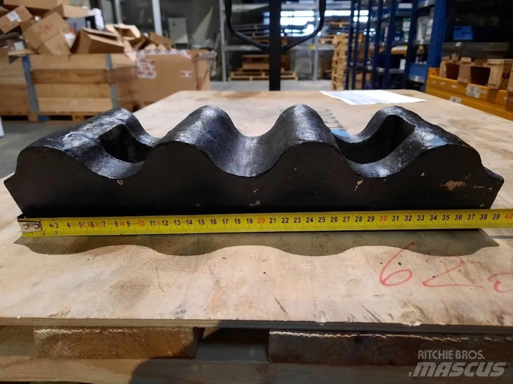 Pegson 800x550 Trupintuvai