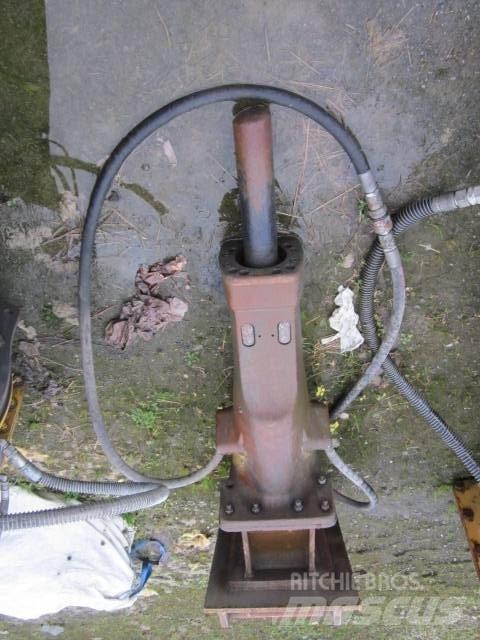 Atlas Copco SB 702 Hidrauliniai kūjai / Trupintuvai