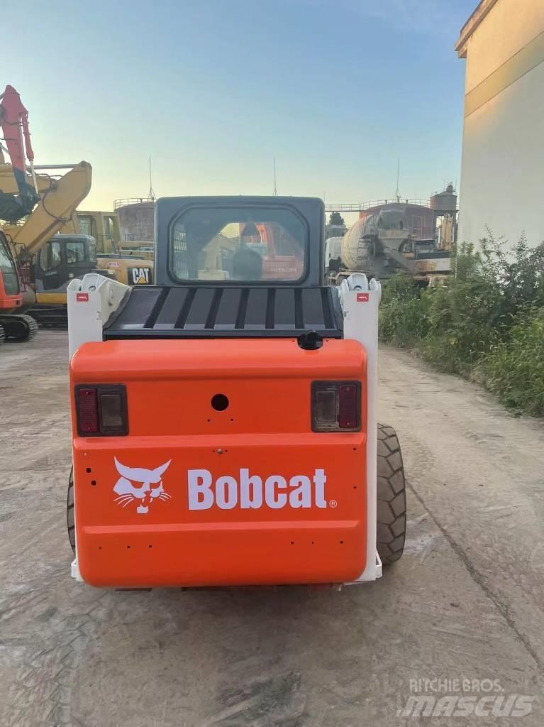 Bobcat S 130 Krautuvai su šoniniu pasukimu