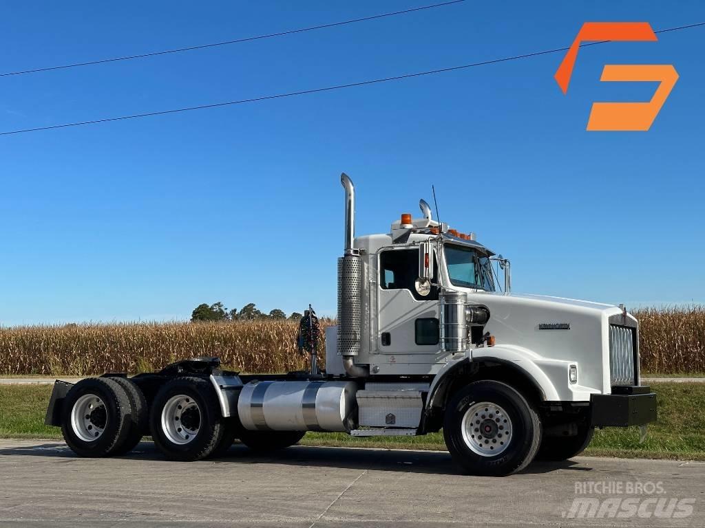 Kenworth T 800 Naudoti vilkikai