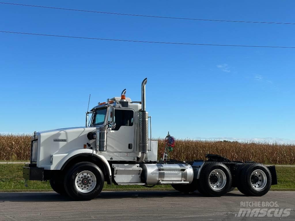 Kenworth T 800 Naudoti vilkikai