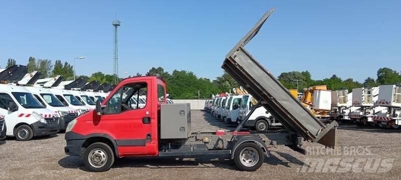Iveco 35C13 - Tipper Savivarčių priekabų vilkikai