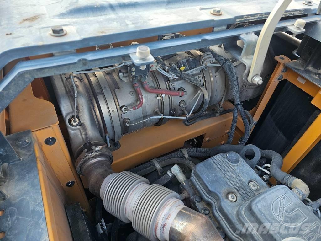 Hyundai HX320A Vikšriniai ekskavatoriai