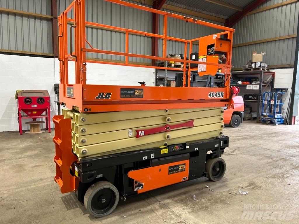 JLG 4045R Žirkliniai keltuvai