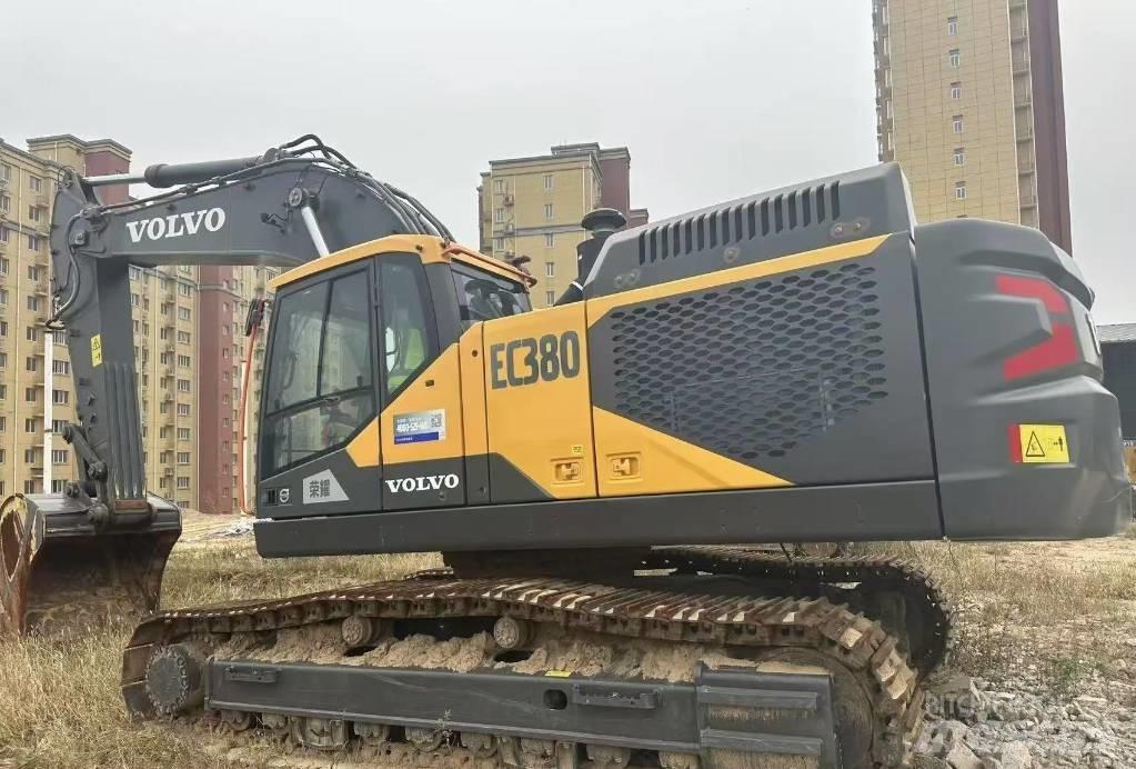 Volvo 380 Vikšriniai ekskavatoriai