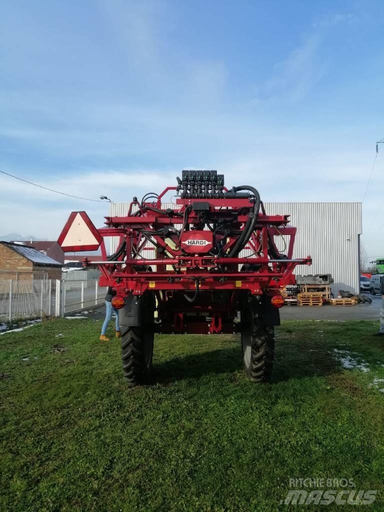 Hardi Navigator 3000 Prikabinami purkštuvai