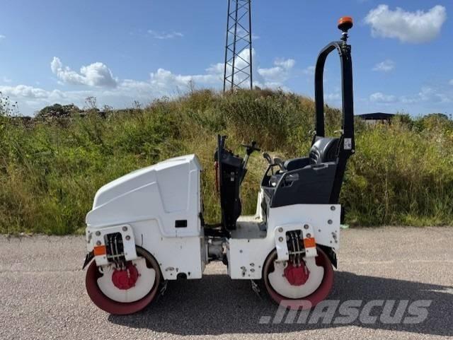 Bomag BW90 AD-5, Vält Porinių būgnų volai