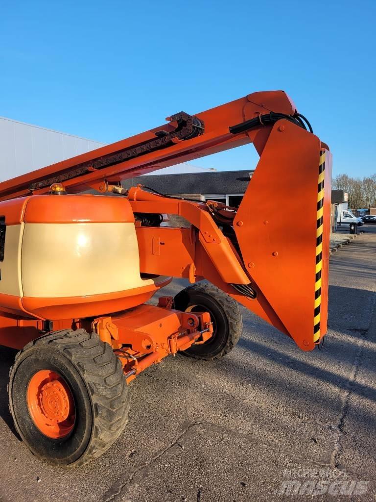 JLG 600 AJ Teleskopiniai keltuvai