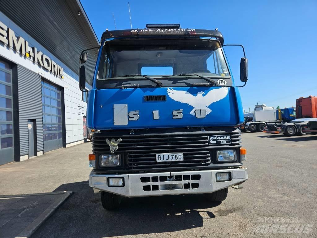 Sisu SM 320 Miško mašinų transportavimo sunkvežimiai