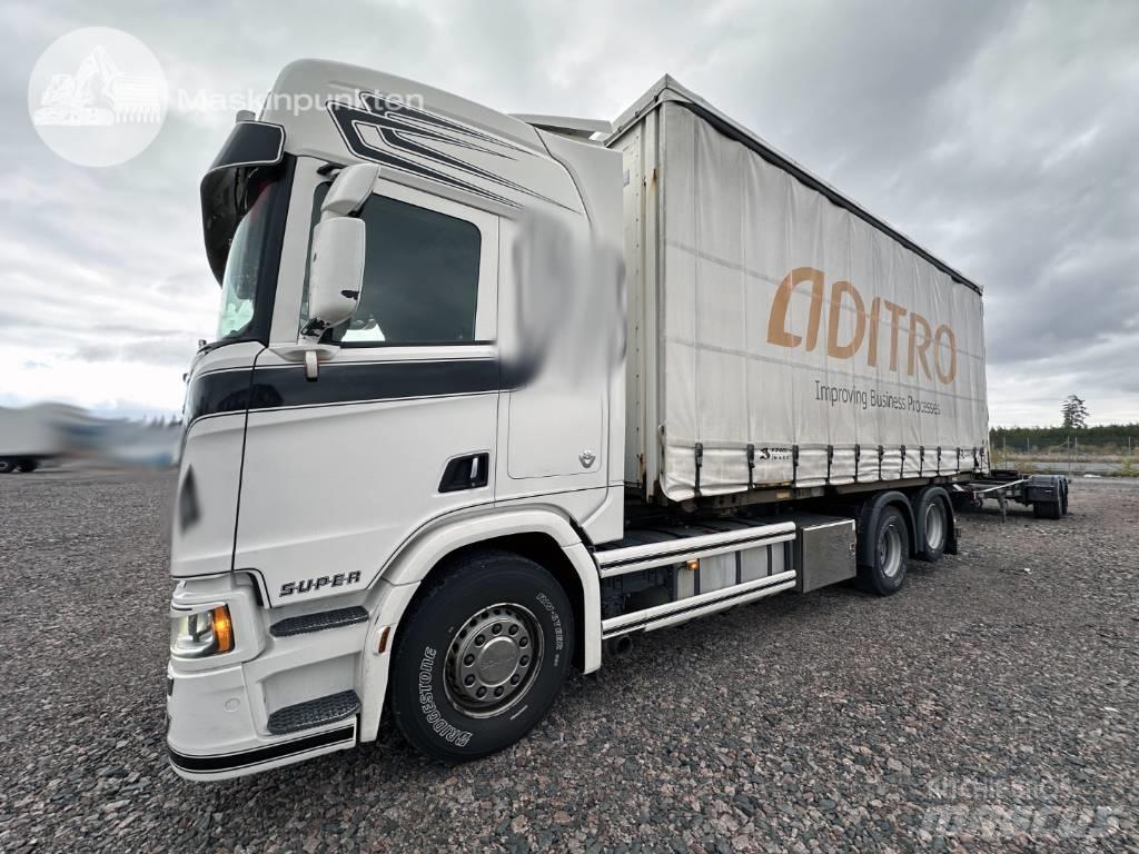 Scania R 580 Konteinerių nuožulnaus pakėlimo ant platformos krautuvai
