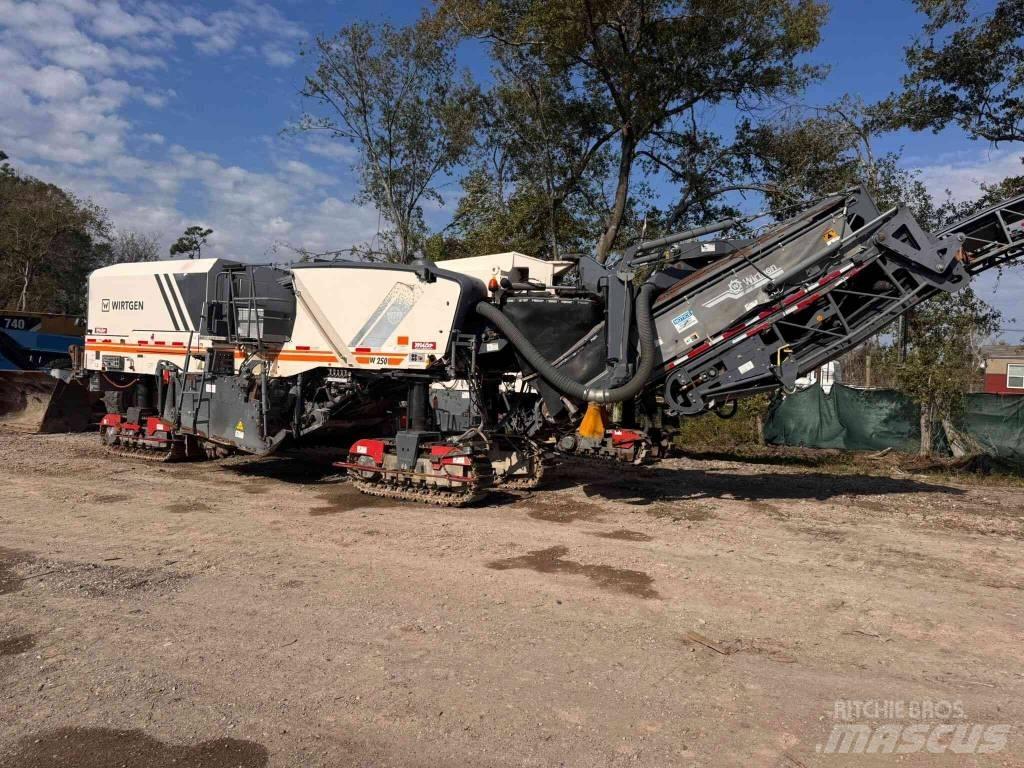 Wirtgen W250 Asfalto šalto frezavimo technika
