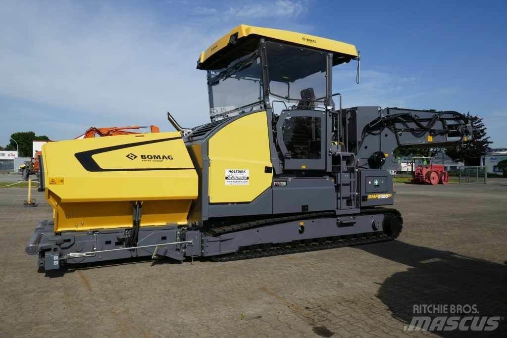 Bomag BMF 2500 M Pakrovimo įrenginiai