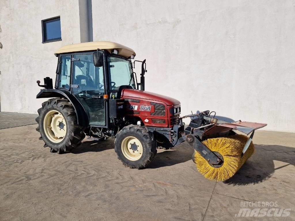 TYM T431 P569 Traktoriai