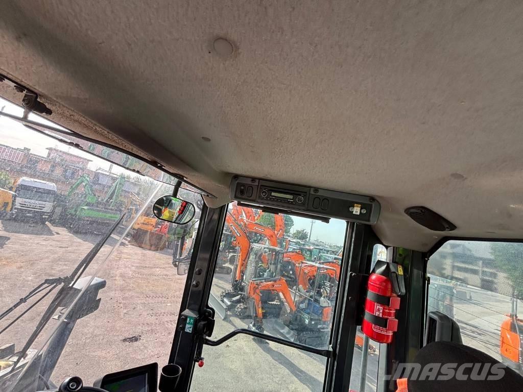 Hyundai HL 757-9 A Naudoti ratiniai krautuvai