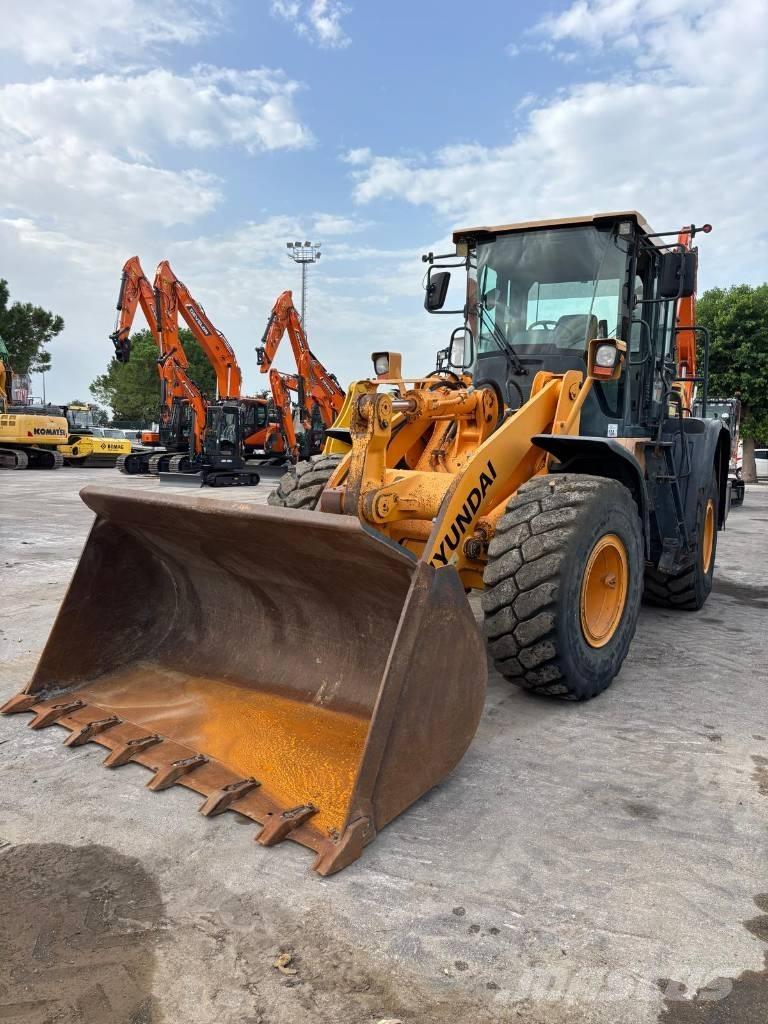 Hyundai HL 757-9 A Naudoti ratiniai krautuvai