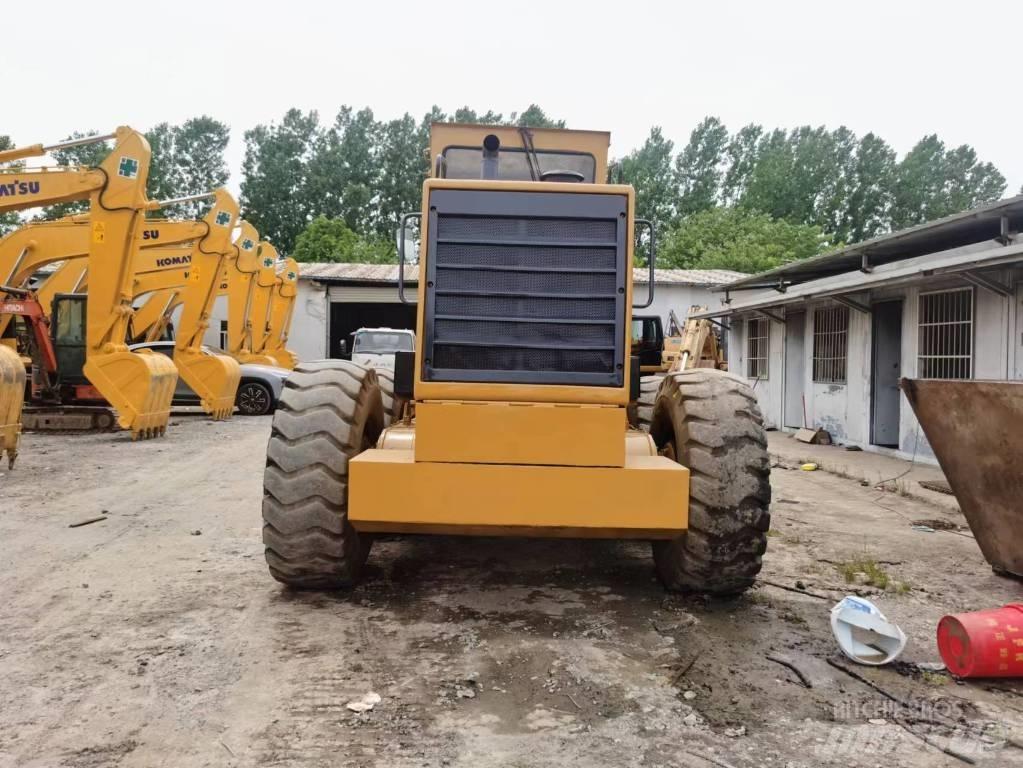 XCMG GR180 Greideriai