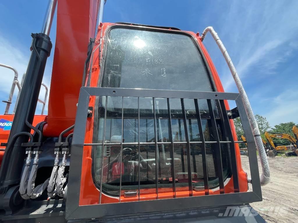 Doosan DX 300 Vikšriniai ekskavatoriai