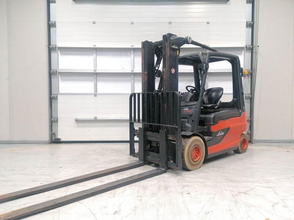 Linde E30L-01 Elektriniai šakiniai krautuvai