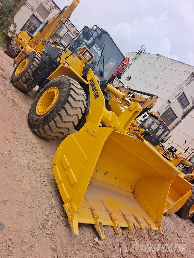 Komatsu WA 380 Ratiniai ekskavatoriai