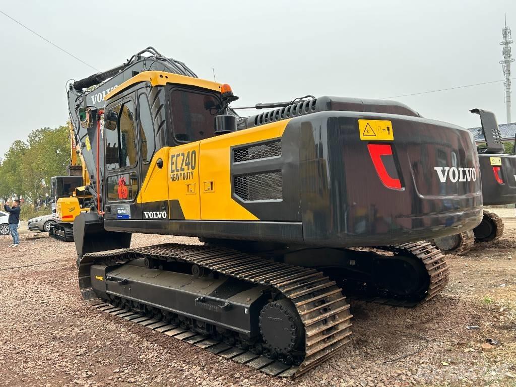Volvo EC 240 Vikšriniai ekskavatoriai