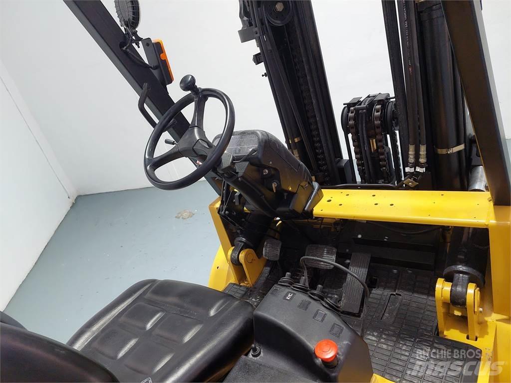 CAT DP45K Dyzeliniai krautuvai
